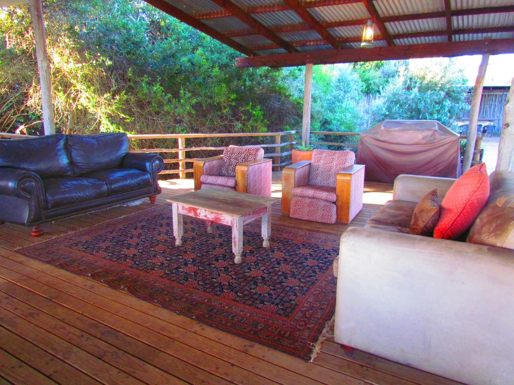 Plettenberg Bay Game Reserve: The Baroness Safari Lodge Exterior photo