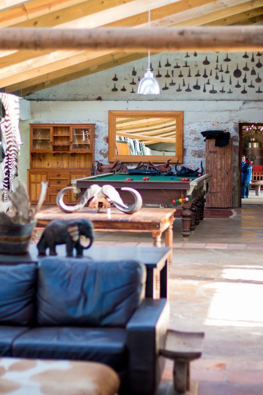 Plettenberg Bay Game Reserve: The Baroness Safari Lodge Exterior photo