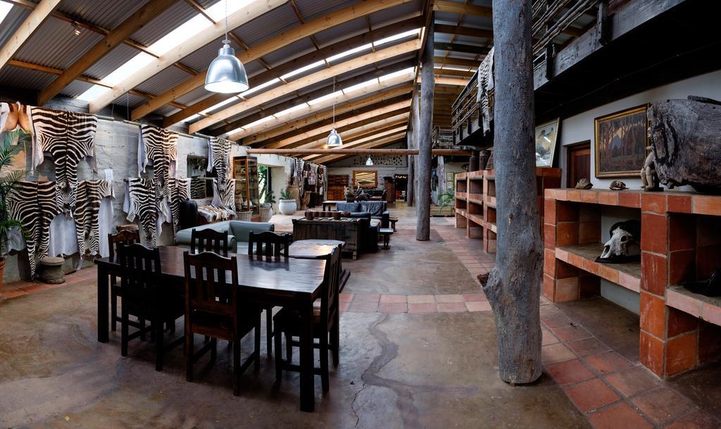 Plettenberg Bay Game Reserve: The Baroness Safari Lodge Exterior photo
