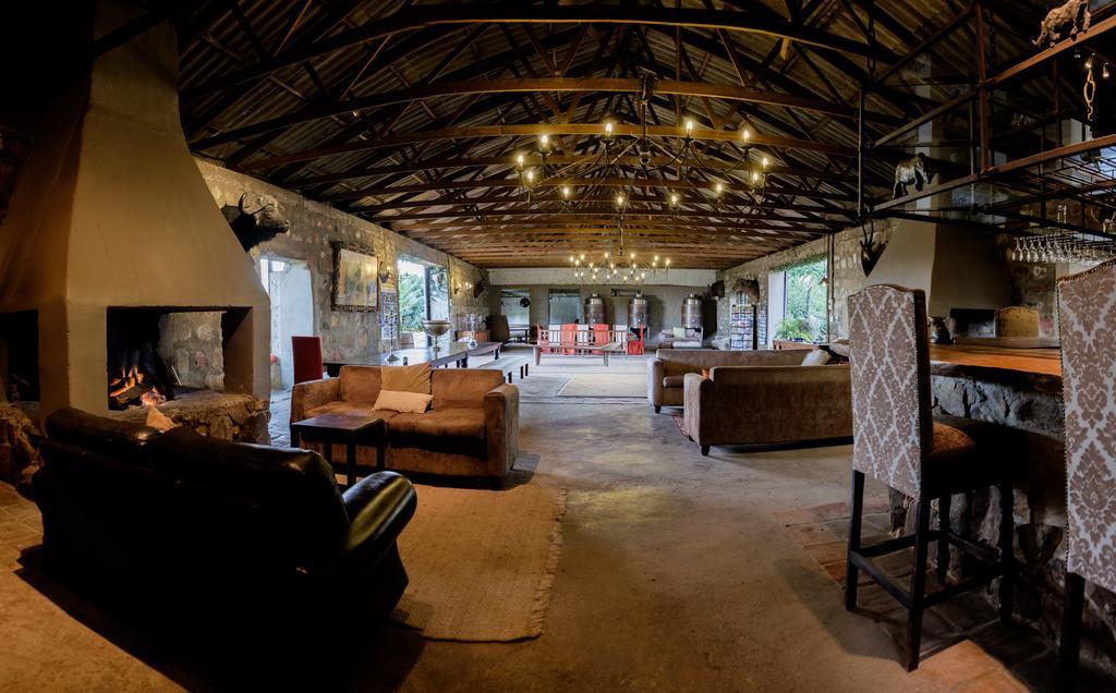 Plettenberg Bay Game Reserve: The Baroness Safari Lodge Exterior photo